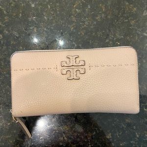 Tory Burch beige wallet